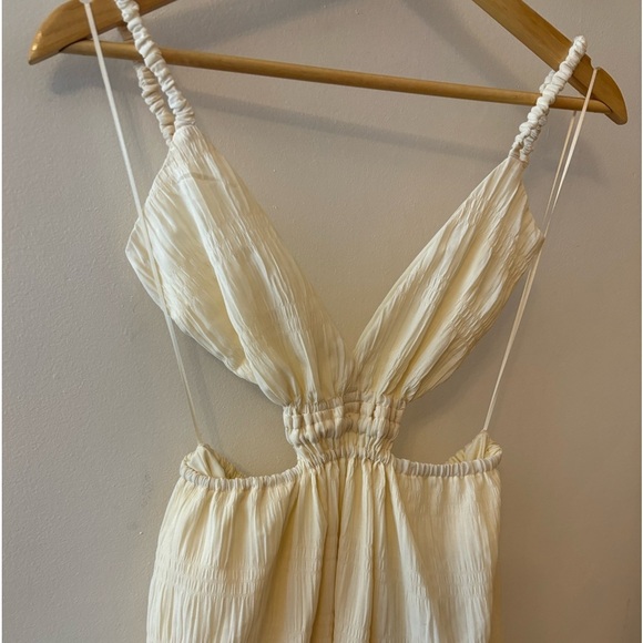 NWT Mable Boutique Brand Tiered Cutout Maxi Dress - Picture 8 of 9